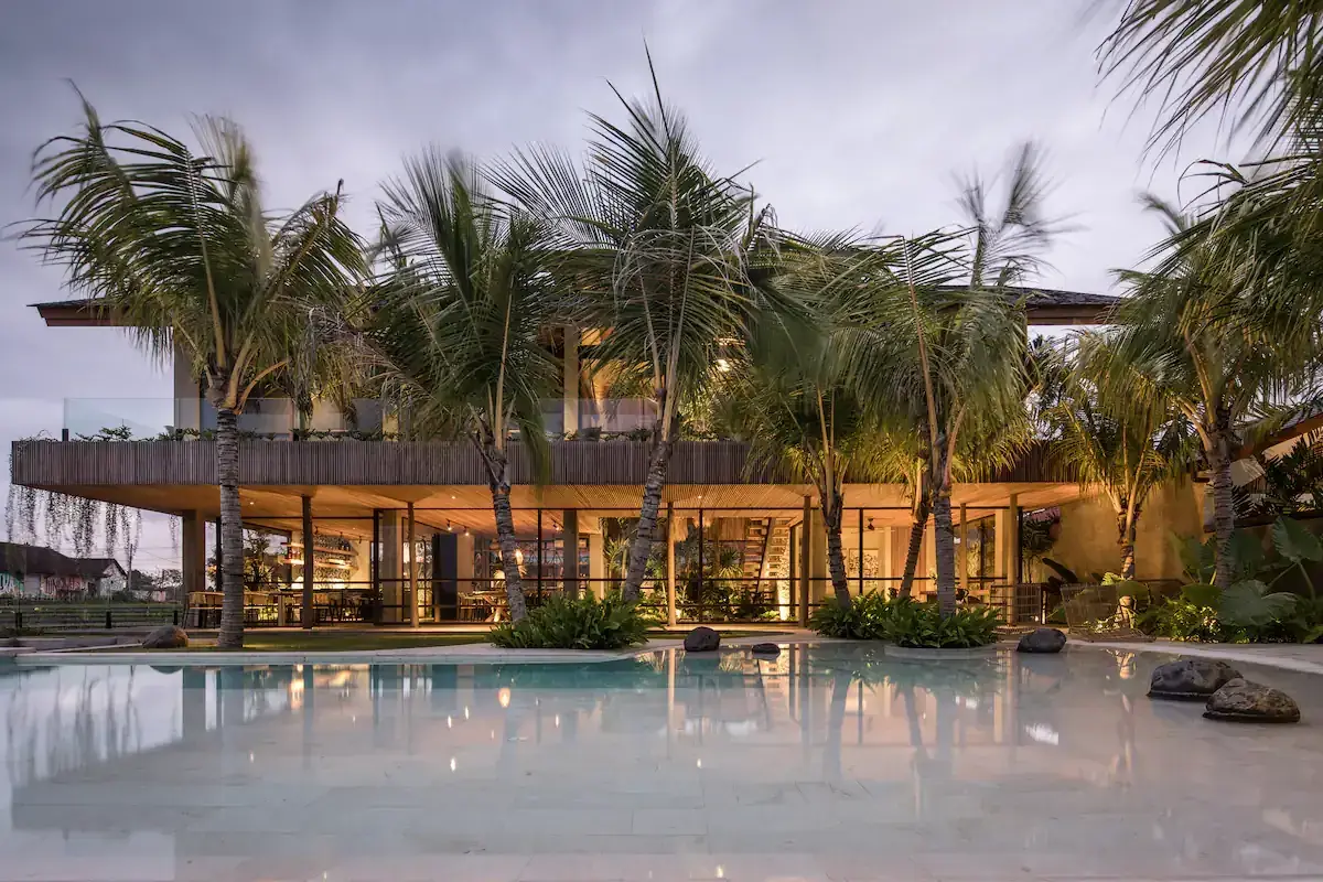 8 BR Architect-Designed Luxury Estate Canggu — luxury 8-bedroom villa in Canggu, Bali, Indonesia