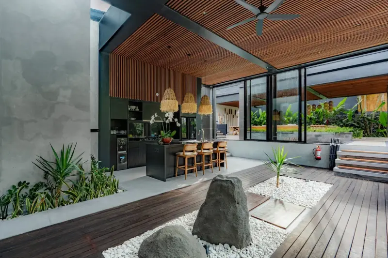 5 BR Tropical-Modern Glass Villa Ubud, Ubud, Bali, Indonesia — photo 3 of 29