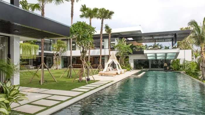 6 BR Rice-Field Tropical-Modern Villa Canggu — luxury villa in Canggu, Bali