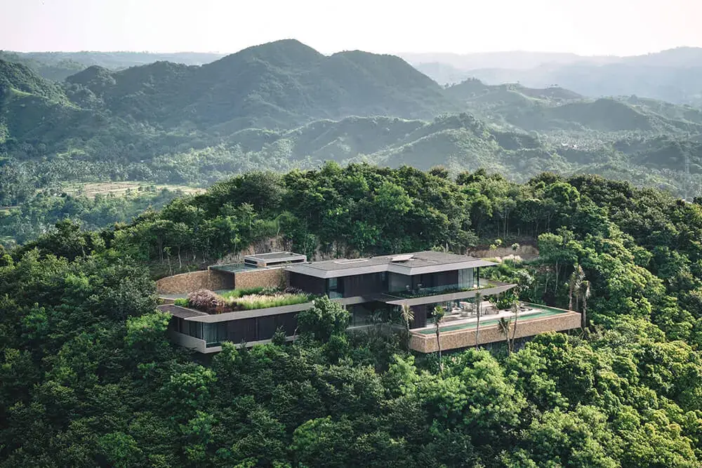 3 BR Hilltop Sunset-View Villa Lombok — luxury 3-bedroom villa in Lombok, Indonesia