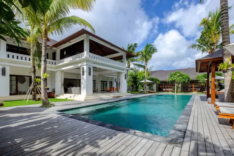 6 BR Architect-Designed Tropical Garden Villa Seminyak, Seminyak, Bali, Indonesia — photo 3 of 25