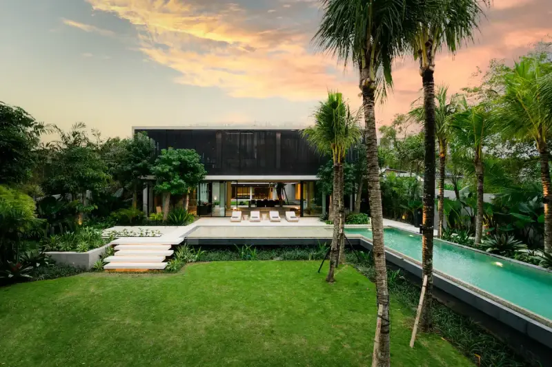 6 BR Tropical-Modern Cinema Villa Canggu, Canggu, Bali, Indonesia — photo 2 of 29