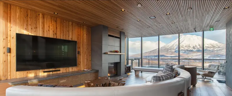 HakuVillas Super Penthouse, Upper Hirafu, Niseko, Japan — photo 3 of 15